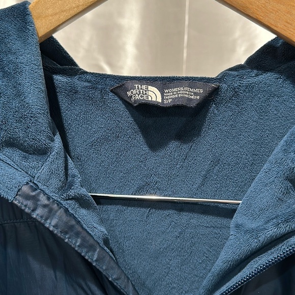 The North Face Pitaya 2 Hoodie in Blue Wing Teal - Picture 4 of 8